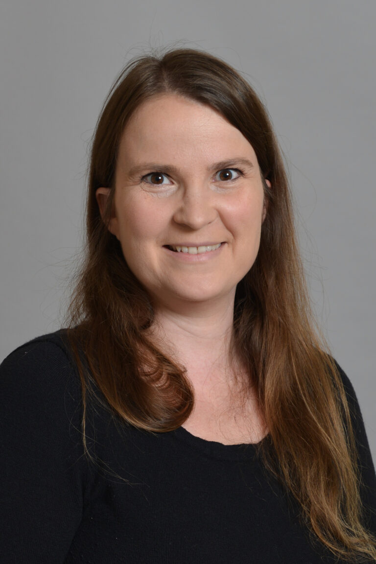 Dr. Vera Heuer, Ph.D.